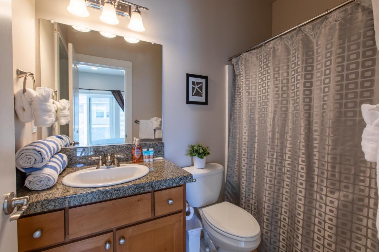 Rockaway Beach Vibes,Waterfront Oceanfront Rockaway Beach House Near Downtown,Wifi, Washer Dryer Bagian luar foto
