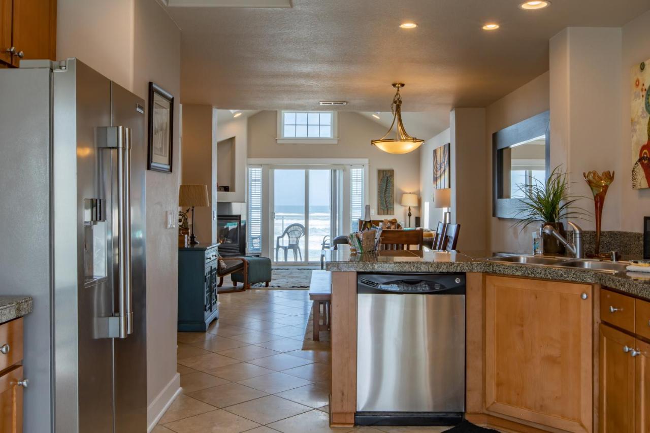 Rockaway Beach Vibes,Waterfront Oceanfront Rockaway Beach House Near Downtown,Wifi, Washer Dryer Bagian luar foto