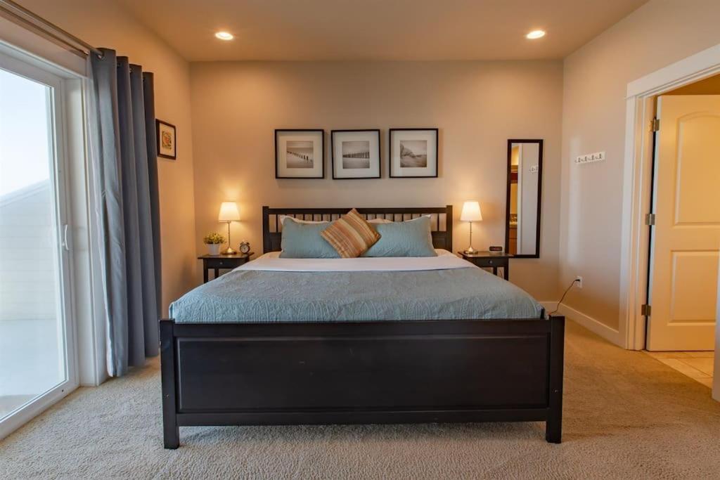 Rockaway Beach Vibes,Waterfront Oceanfront Rockaway Beach House Near Downtown,Wifi, Washer Dryer Bagian luar foto